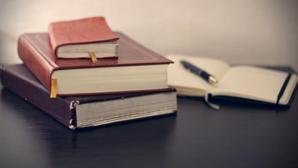 Bookfacecination Concierge Service